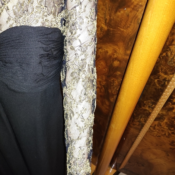 Stunning Vintage Black&Gold Gown - Picture 11 of 16